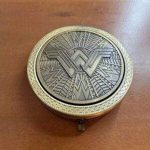 Luxie Wonderwoman Compact Mirror
